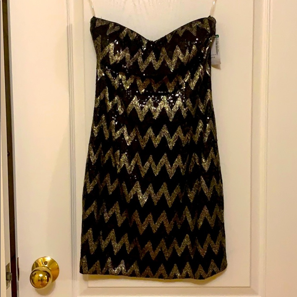 ✨NWT✨Black and gold sequin dress